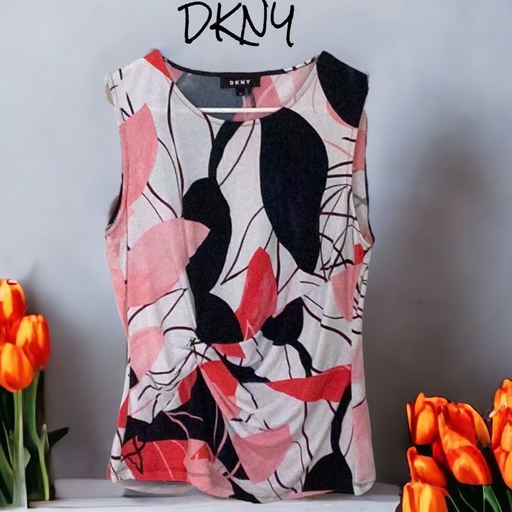 DKNY SLEEVELESS TOP BLOUSE MEDIUM NAVY BLUE/PINK/CORAL FLORAL DESIGN